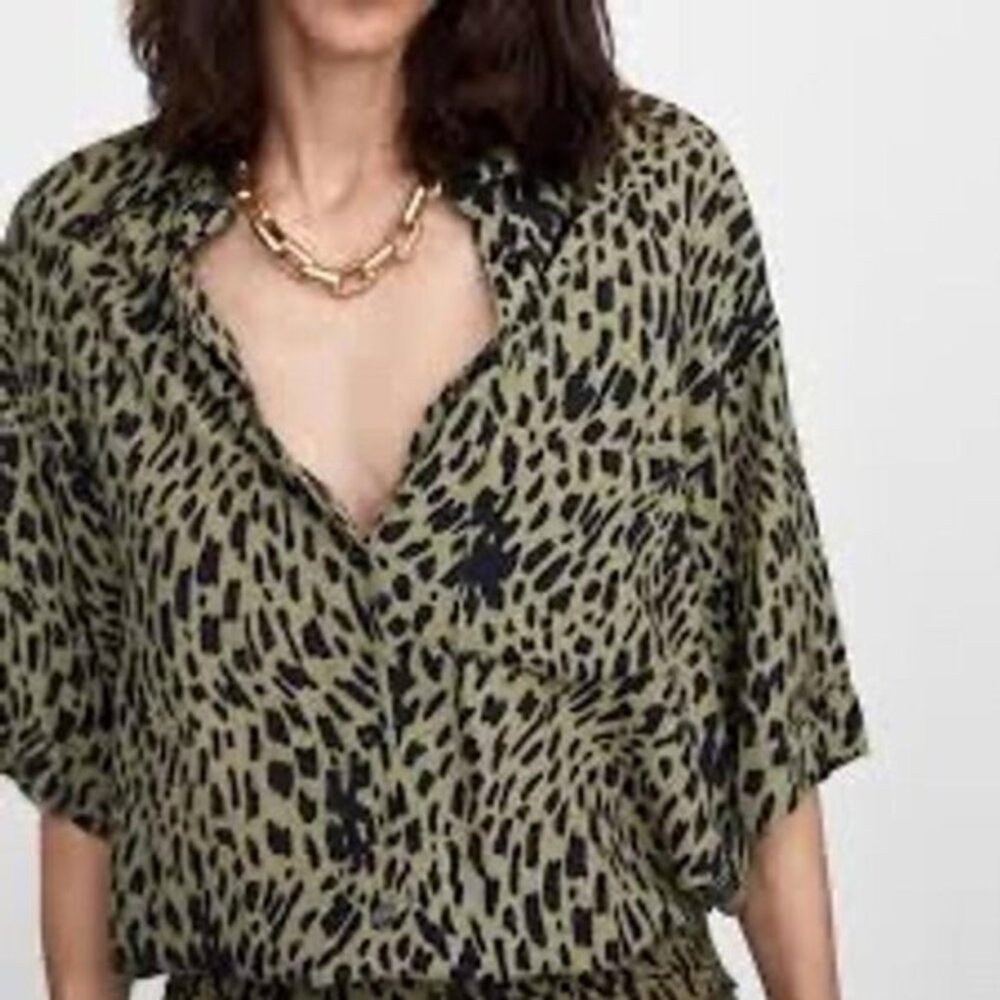 Zara Animal Leopard Print Crepe Button Up Hi Lo Hem Top Size S